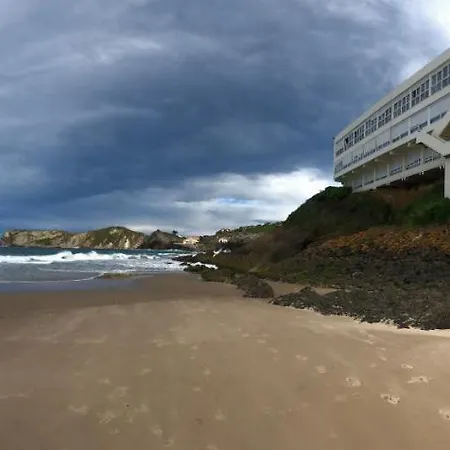 Josein Hotel 2*